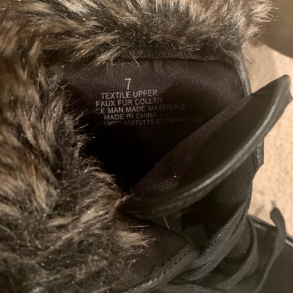 Boots - Picture 3 of 4